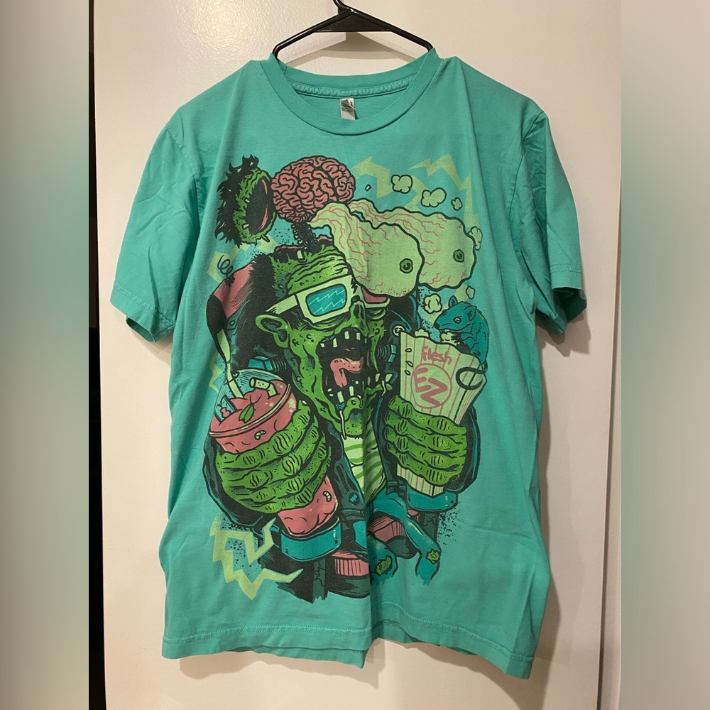 Electric Zombie t-shirt unisex size medium